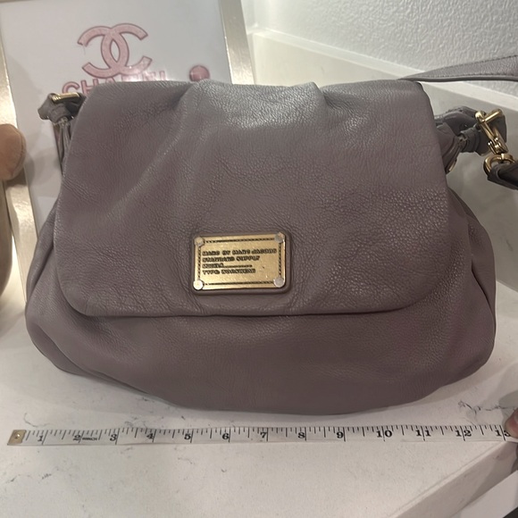 Marc by Marc Jacobs lilac satchel/crossbody leather bag.  EUC - Picture 7 of 13